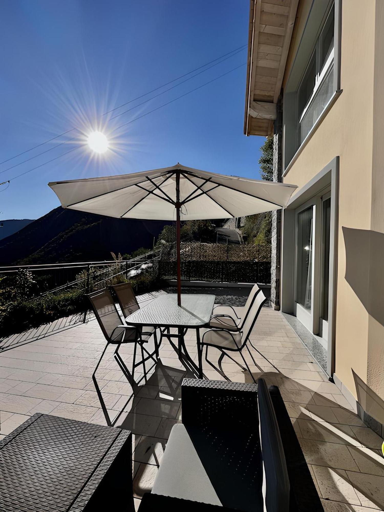 Appartamento Grande Terrazza Vista Lago Parzanica Buitenkant foto
